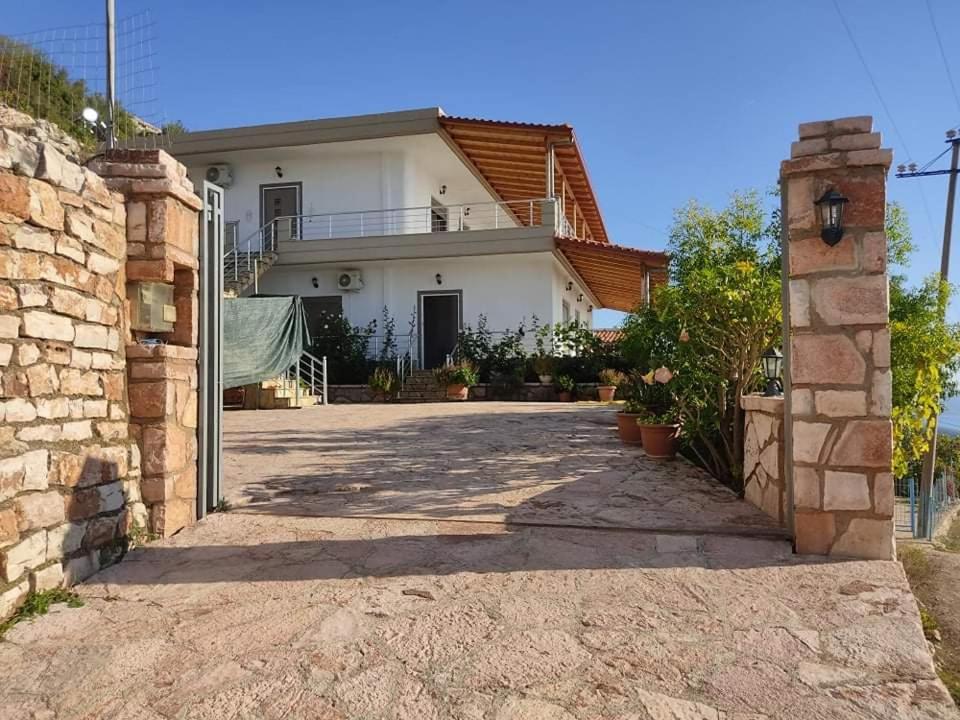 View Apartment Lukovë Екстериор снимка